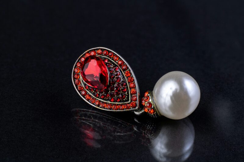 Red gemstone & Pearl jewelry