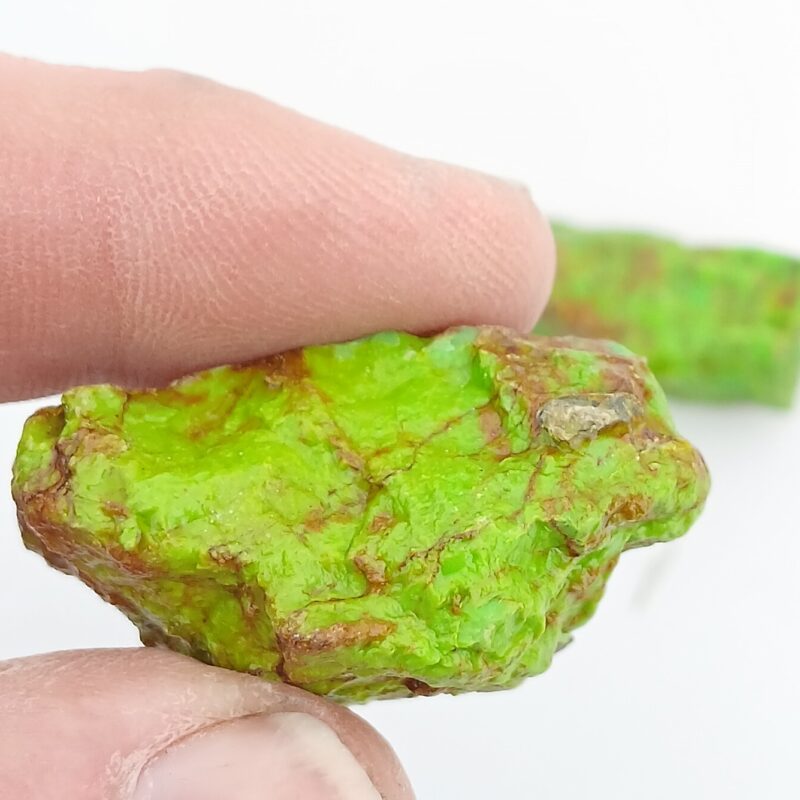Gaspeite Rough
